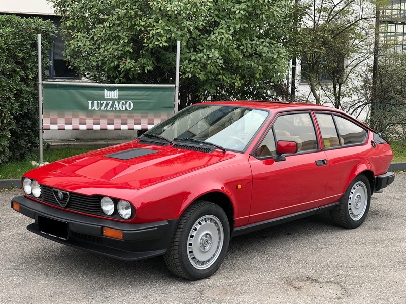 Alfa Romeo - Alfetta GTV6 2.5